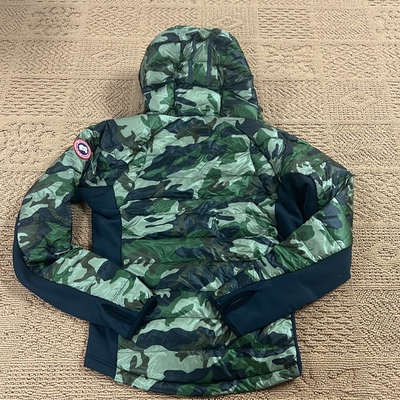 NWT CANADA GOOSE HyBridge® Lite Hoody Green Camouflage Print Jacket - Picture 8 of 14